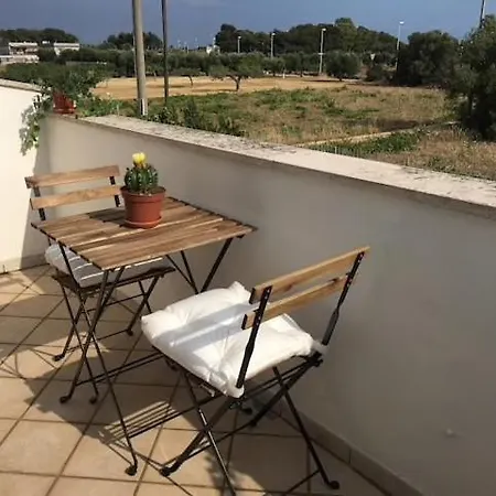 1,5km From Beach-private Floor W/bathroom *