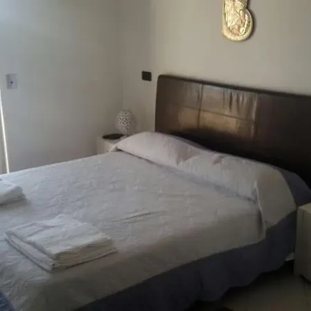 1,5km From Beach-private Floor W/bathroom *
