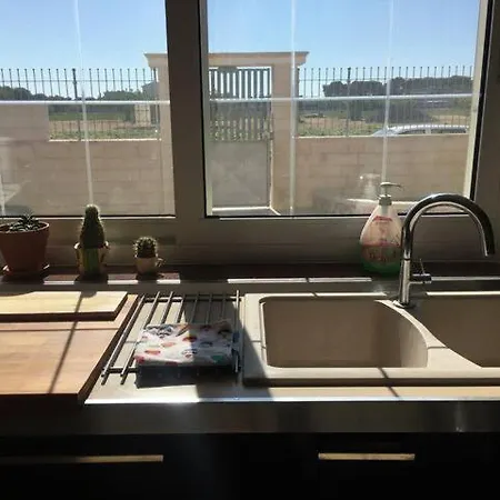 1,5km From Beach-private Floor W/bathroom