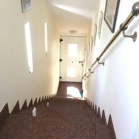 1,5km From Beach-private Floor W/bathroom 홈스테이 Palumbo